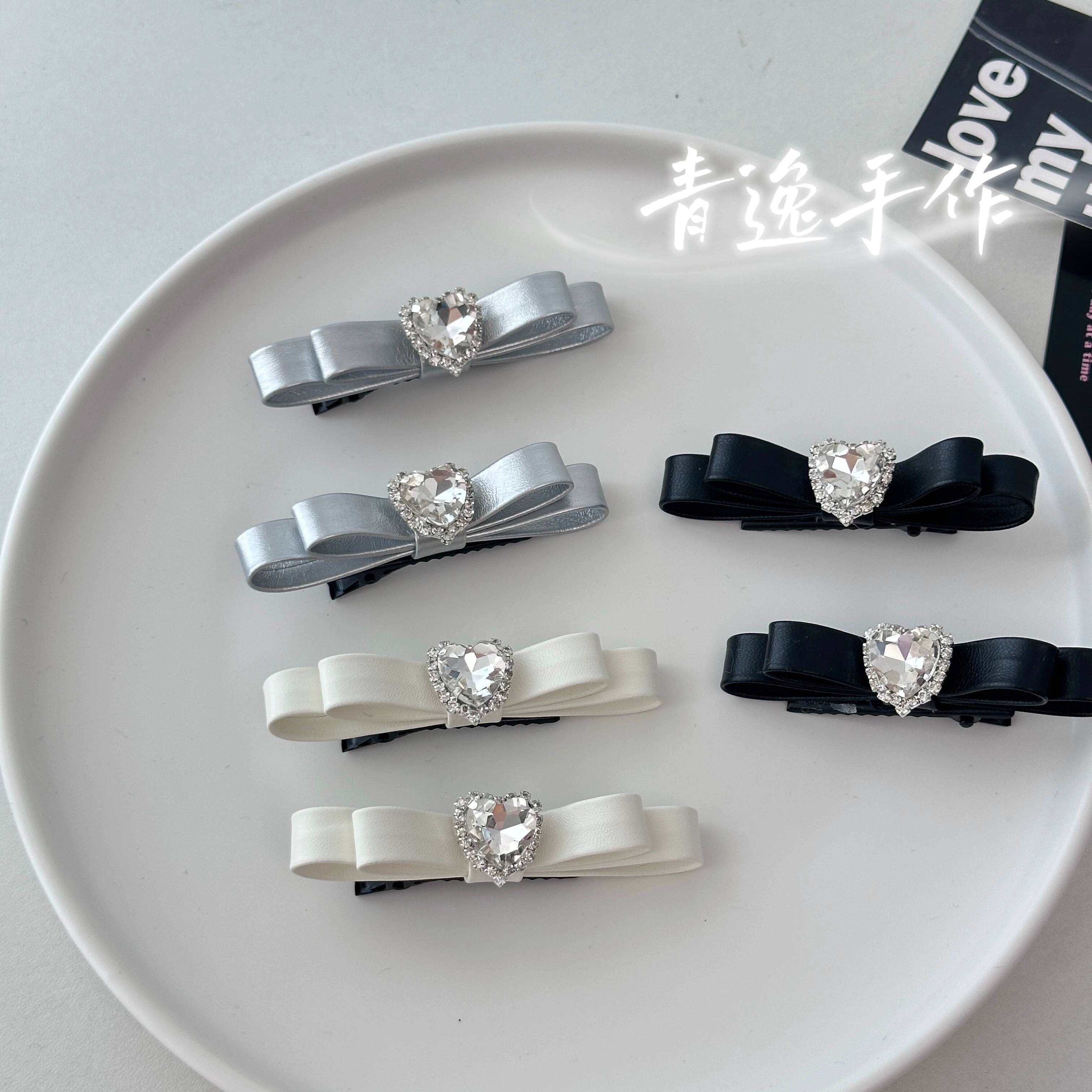 Landmine Style Lace-style Hear - đánh giá và giá Hair Clips